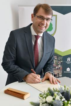 Slavnostna zaprisega in podpis župana dr. Tomaža Rožena